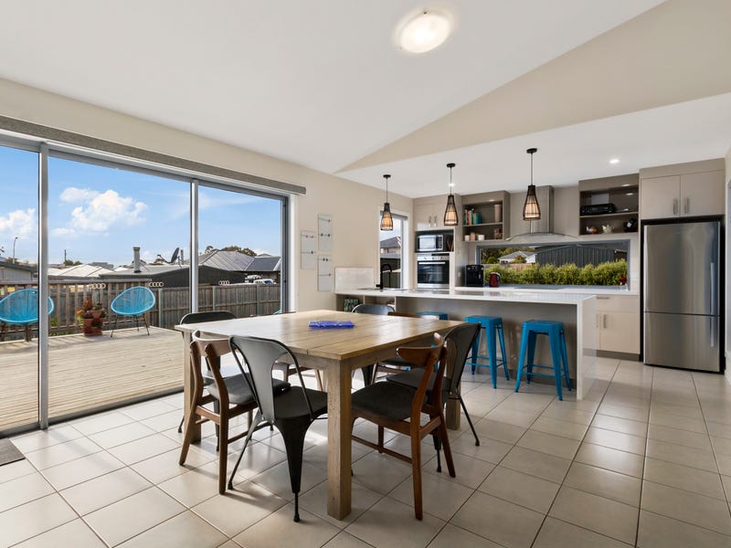 9 Open Drive, Snug, TAS 7054