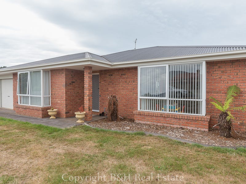 110 Pine Road, Penguin, TAS 7316