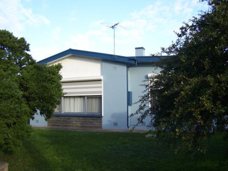 16 Brennan Street, Millicent, SA 5280