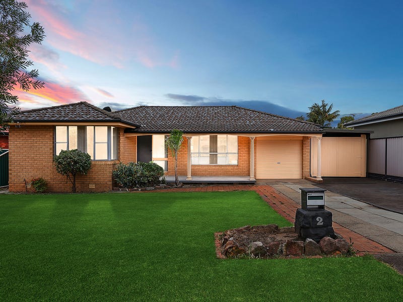 2 Kurrajong Avenue, Hall, NSW 2198