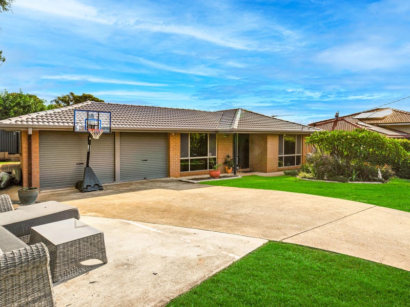 121 King Street, Woody Point, QLD 4019