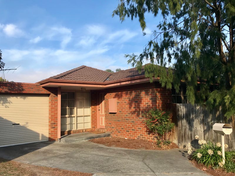 8 Fromhold Drive, Doncaster, VIC 3108