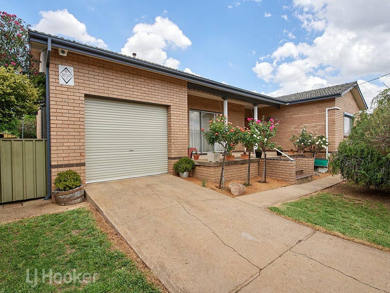 41 Kilpatrick Street, Kooringal, NSW 2650