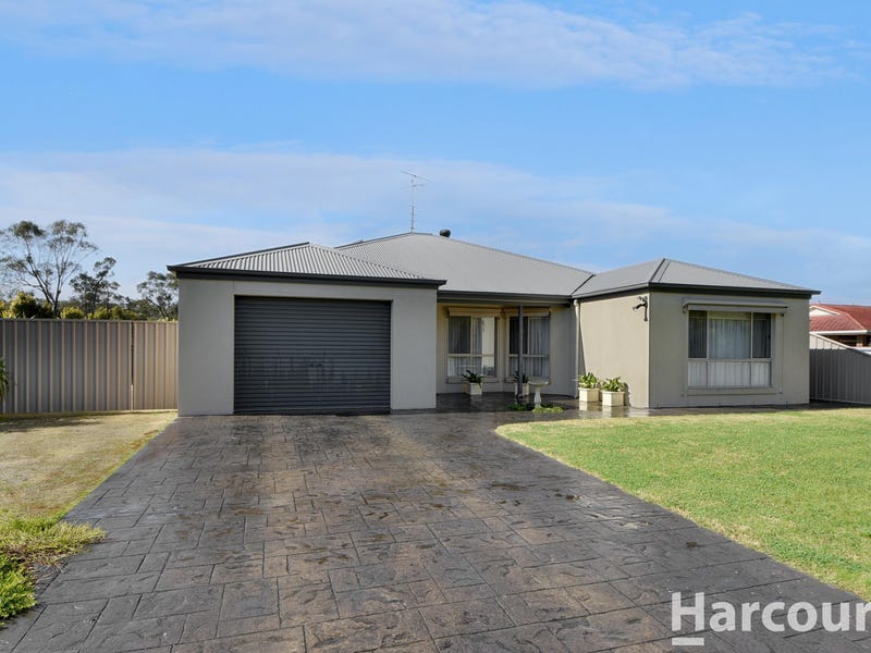 48 Laidlaw Avenue, Edenhope, Vic 3318 Property Details