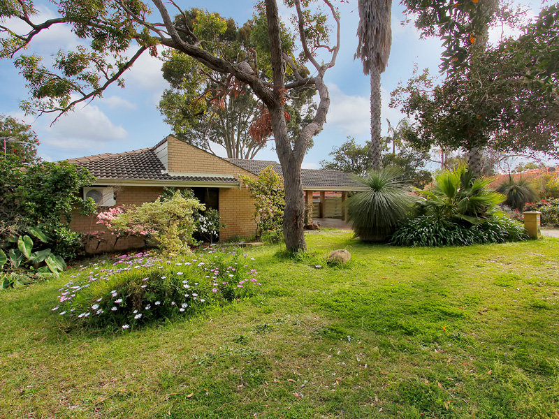 83 Rannoch Circle, Hamersley, WA 6022 Property Details