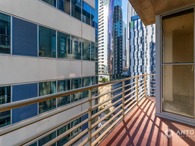 902/350 La Trobe Street, Melbourne, Vic 3000 Property Details