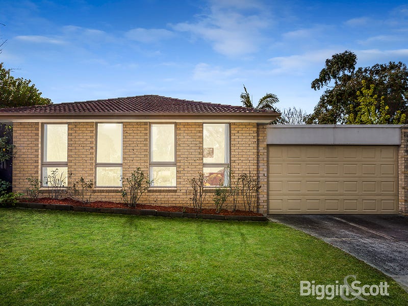 11 Summerhill Avenue, Wheelers Hill, VIC 3150