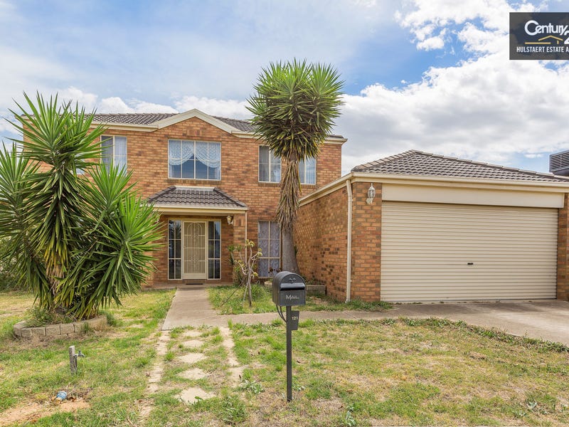 121 Thames Boulevard, Werribee, Vic 3030 Property Details