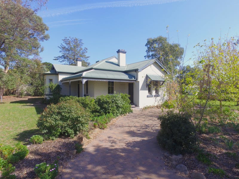 12 Crowe Place, Cootamundra, NSW 2590 House for Sale