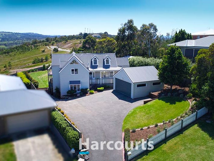 51 Highland Drive, Pakenham, Vic 3810 Property Details