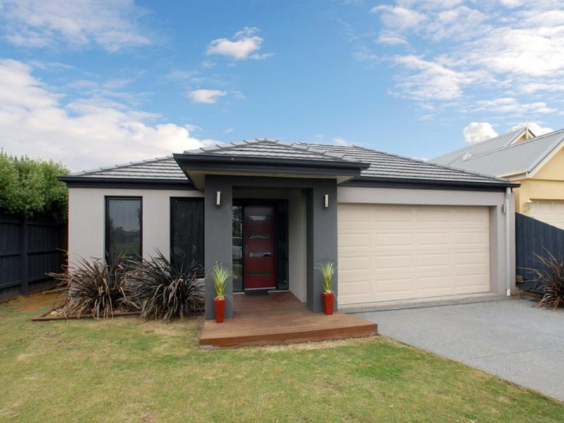 3 Parkstone Vista, Cranbourne, Vic 3977 Property Details