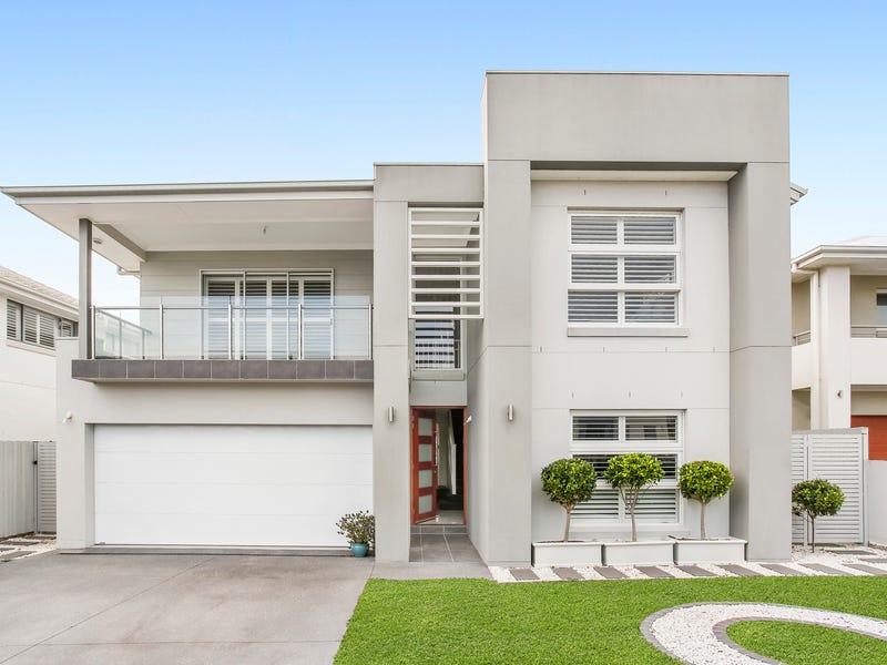 11 Greenhills Street, Greenhills Beach, NSW 2230