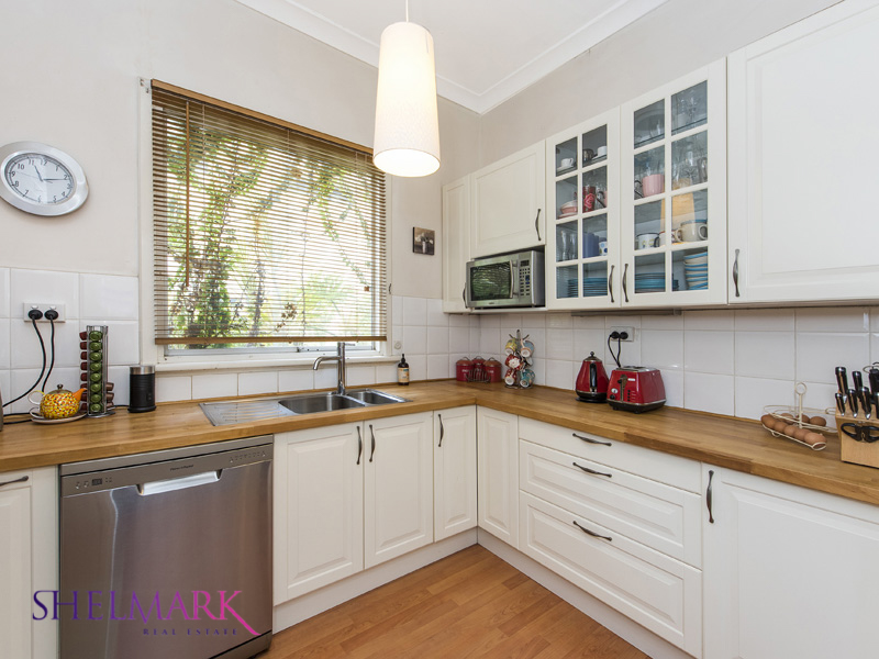 69 Bombard Street, Mount Pleasant, WA 6153