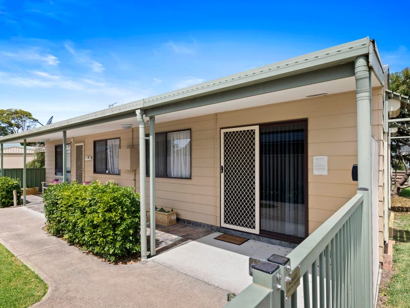 64 Ainslie Parade, Tomakin, NSW 2537 Property Details