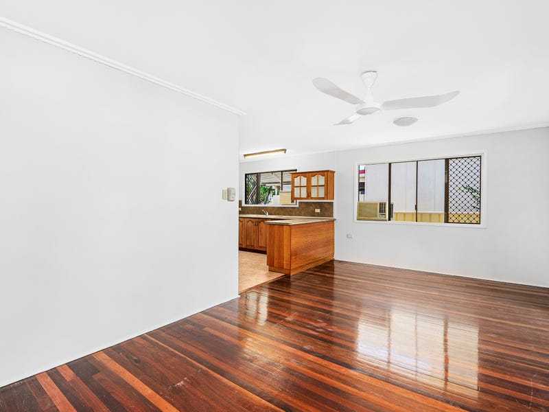 38 Anzac Avenue, Redcliffe, QLD 4020