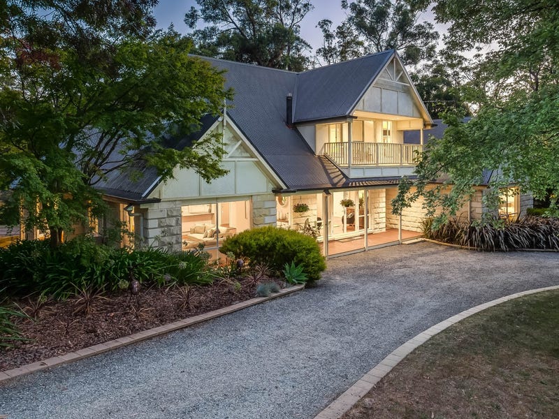 96 BeaconsfieldEmerald Road, Emerald, Vic 3782 Property Details