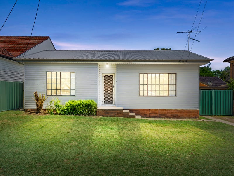 4 Iona Street, Blacktown, NSW 2148 Property Details