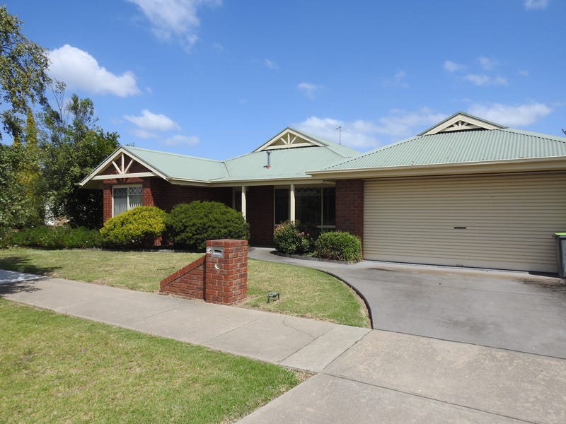 15 Cranswick Cres, Sale, VIC 3850