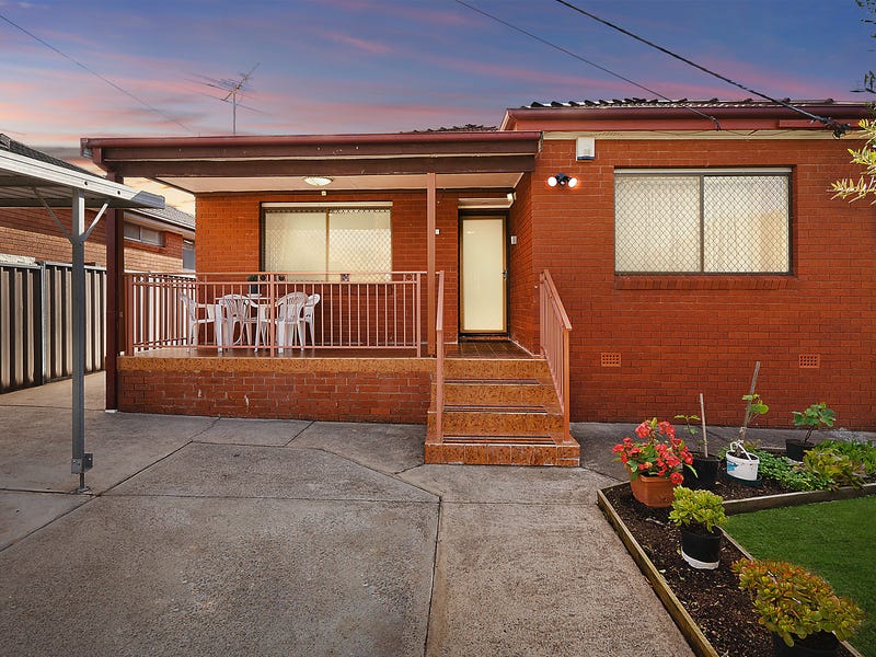 7 Beatrice Street Bass Hill NSW 2197 realestate .au