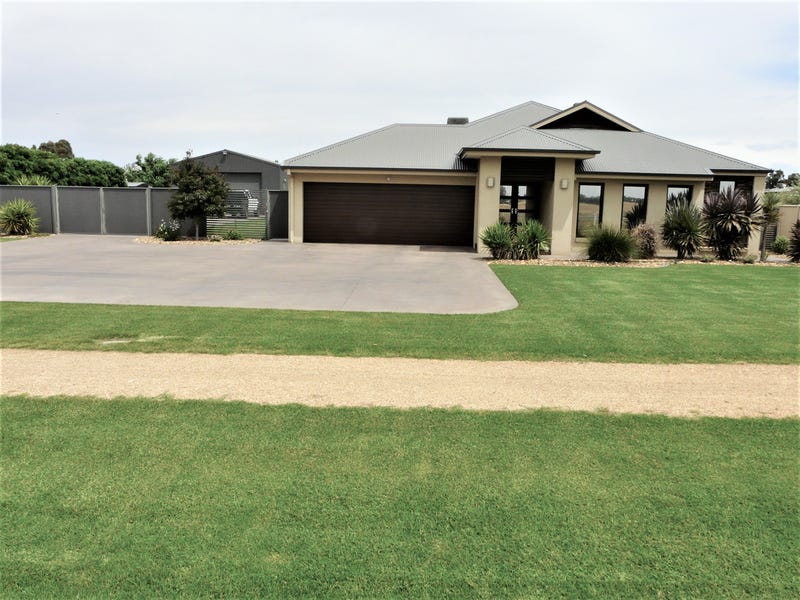 44 Hutsons Road, Tocumwal, NSW 2714 Property Details