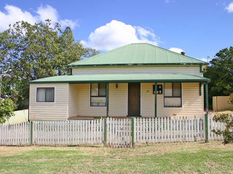 36 Kemp Street, Junee, NSW 2663 Property Details