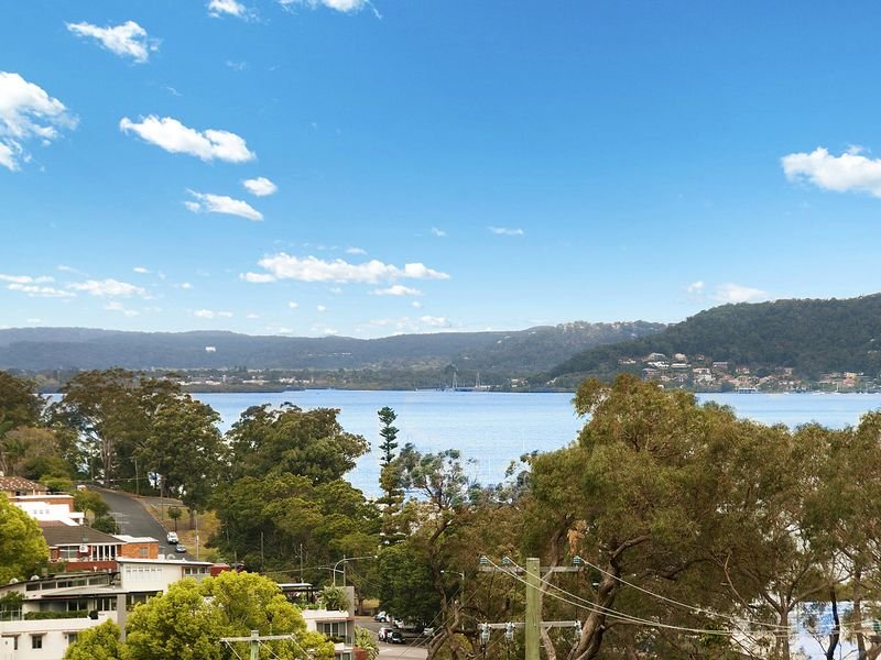 35/92 John Whiteway Drive, Gosford, NSW 2250 Property Details