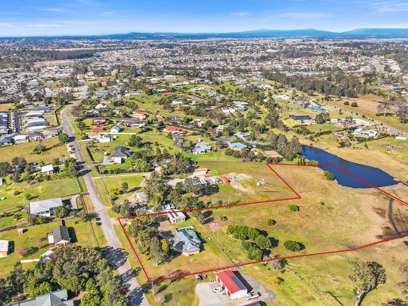 341 Aberglasslyn Road, Aberglasslyn, NSW 2320 Property Details