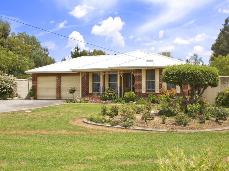 21 Pages Lane, Tamworth, NSW 2340 Property Details