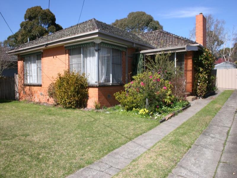18 Hamilton Grove, Frankston South, VIC 3199