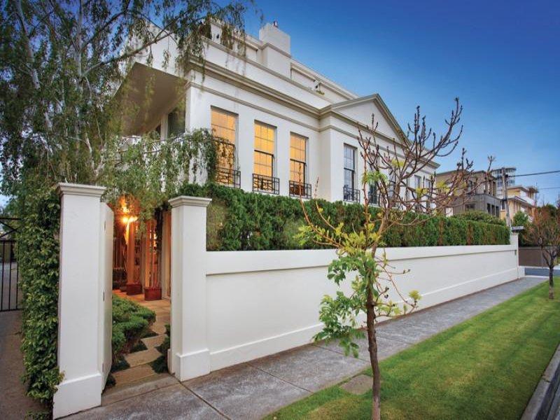 2/72 Mathoura Road, Toorak, VIC 3142