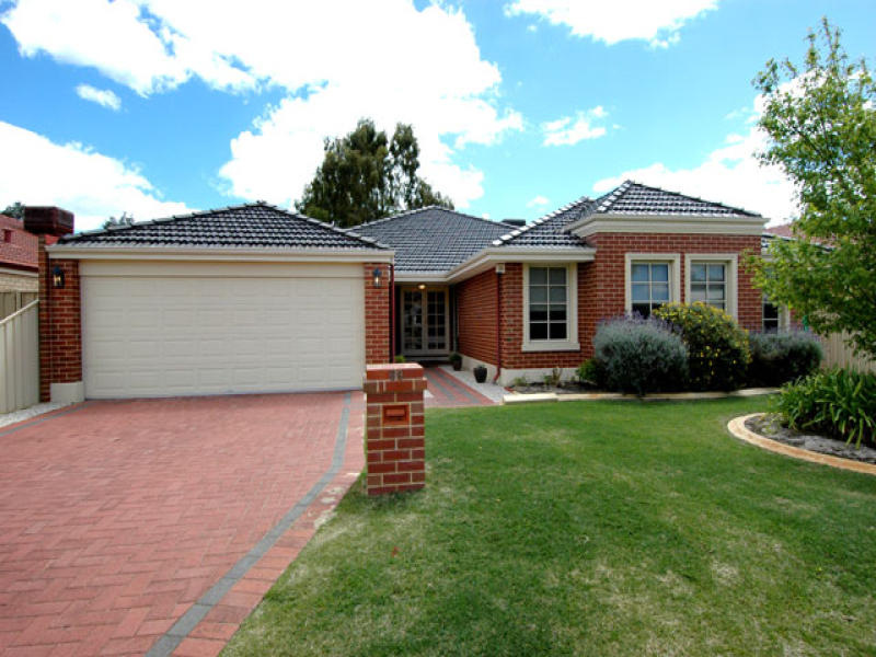 69 Kooralbyn Valley Cres, Jandakot, WA 6164