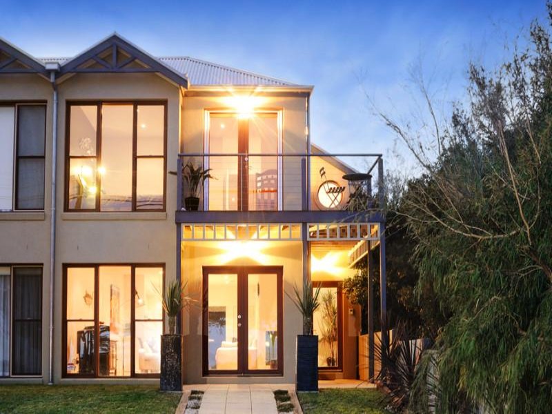 1/14 Gellibrand Street, Queenscliff, Vic 3225 Property Details