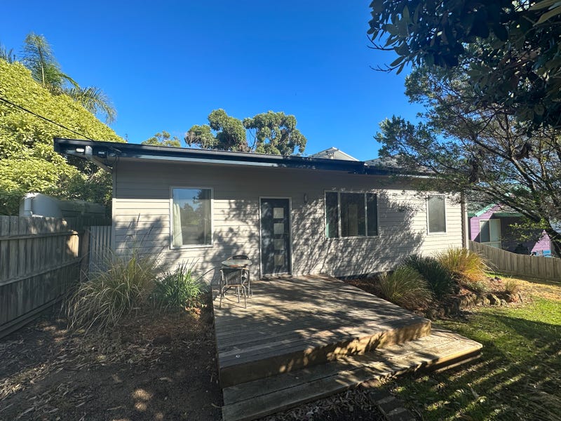 32 Wimbledon Road, Wimbledon Heights, VIC 3922