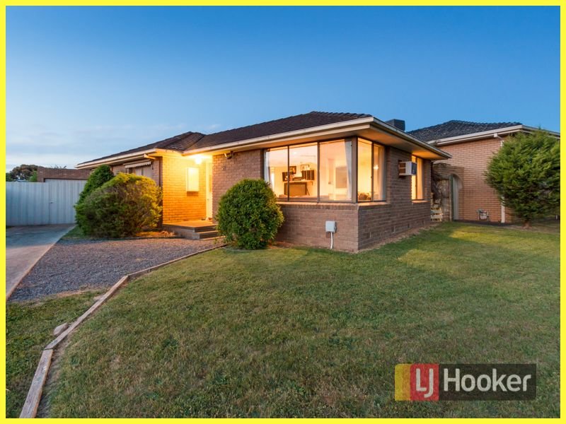 58 Essex Park Drive, Endeavour Hills, VIC 3802
