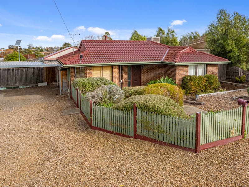 9 Taylor Drive, Darley, Vic 3340 Property Details