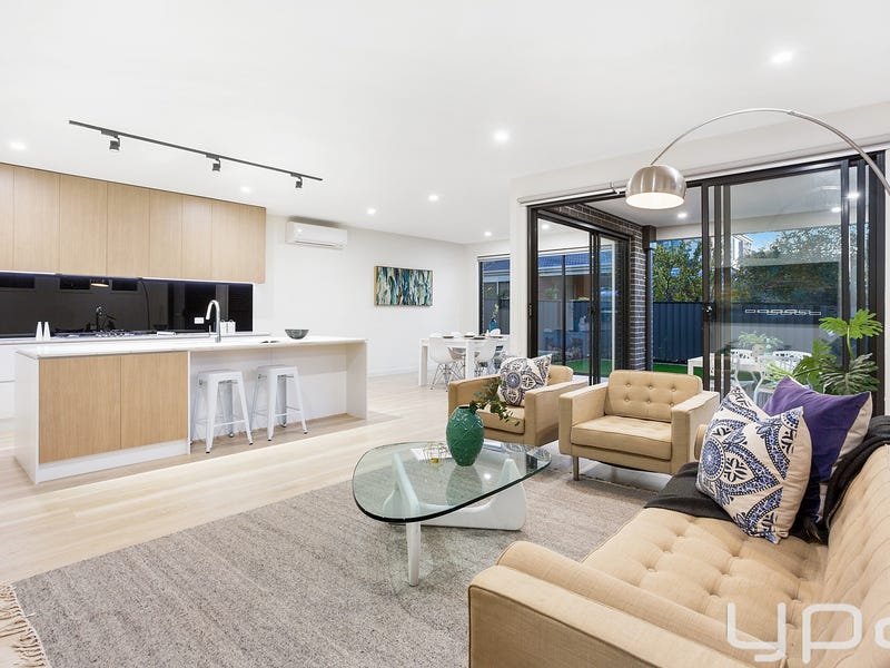 10B Whitlam Green, Point Cook, VIC 3030