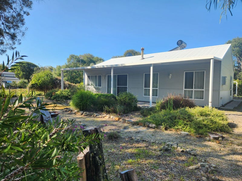 11 Karri Street, Walpole, WA 6398 Property Details