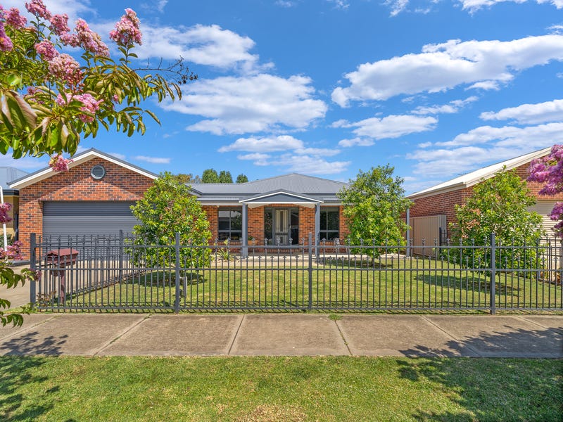 13 Swinburne Drive, Wangaratta, Vic 3677 Property Details