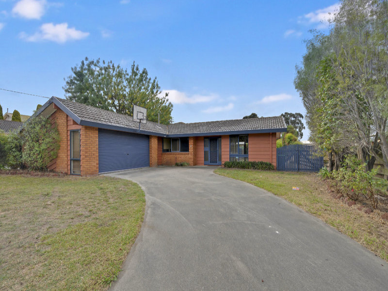 2 Rangeview Drive, Traralgon, Vic 3844 Property Details