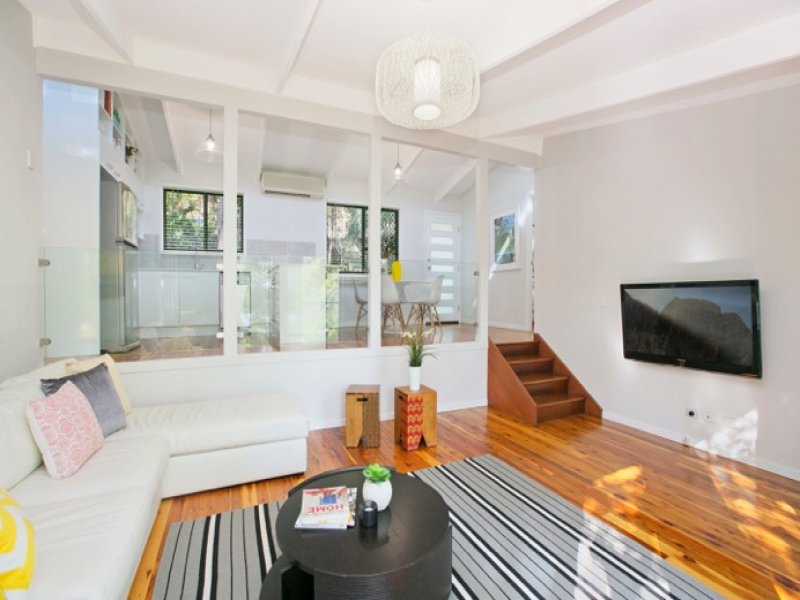 35 Buckland Street, Holland Park West, QLD 4121