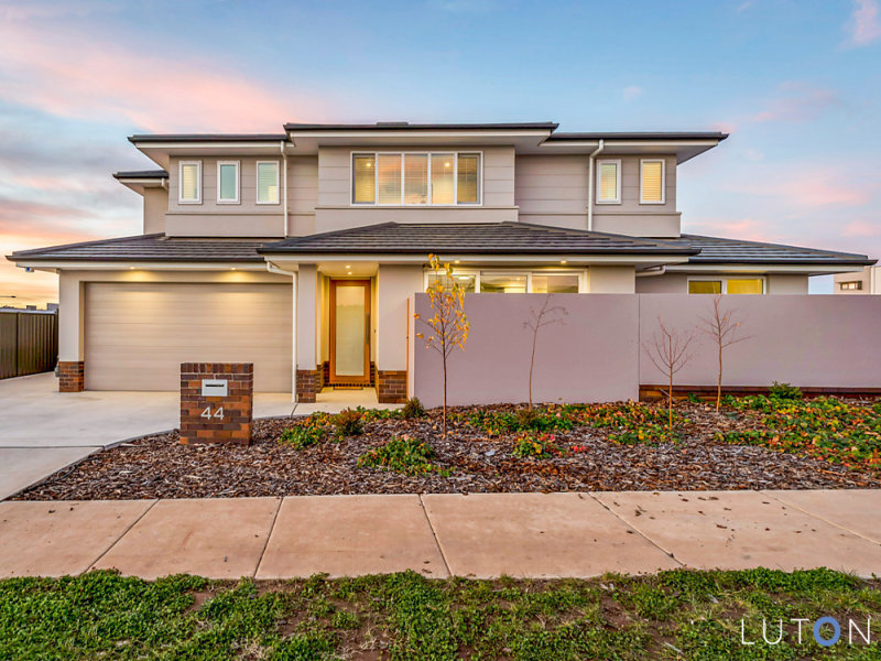 44 Finemore Street, Coombs, ACT 2611