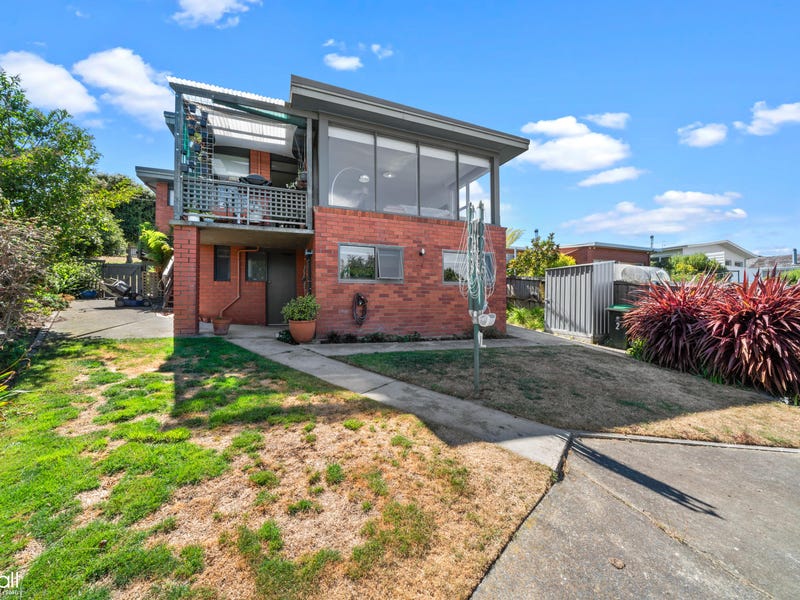 2 Tilanbi Street, Howrah, Tas 7018 House for Rent