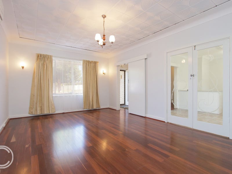 7 Perkins Road, Melville, WA 6156