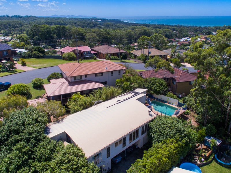 3 Nicholson Close, Safety Beach, NSW 2456