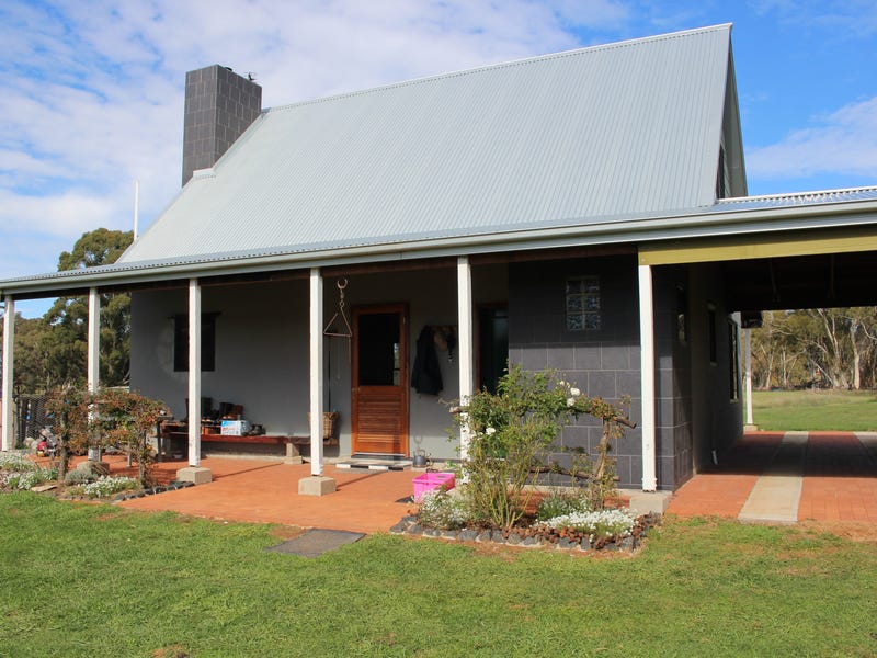 114 McEachern Lane, Rosewood, NSW 2652 Property Details