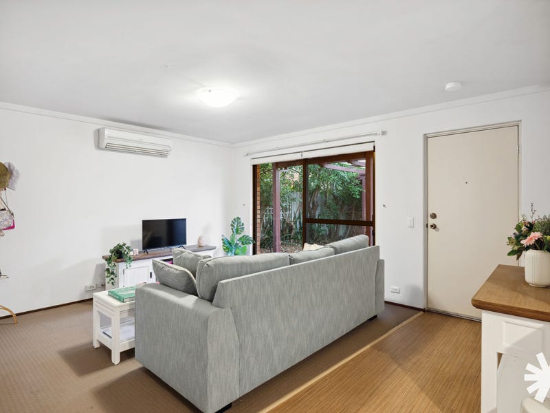 4/68 Mary Street, Como, WA 6152 Property Details