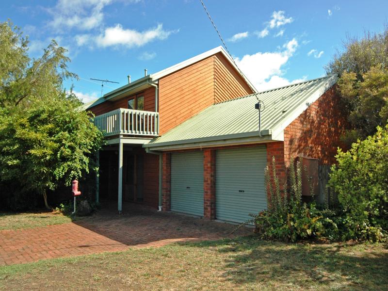 196 Fellows Road, Point Lonsdale, VIC 3225