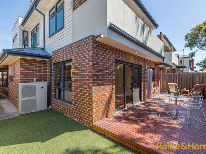 14 Chalmers Lane Newport Vic 3015 Realestate Com Au