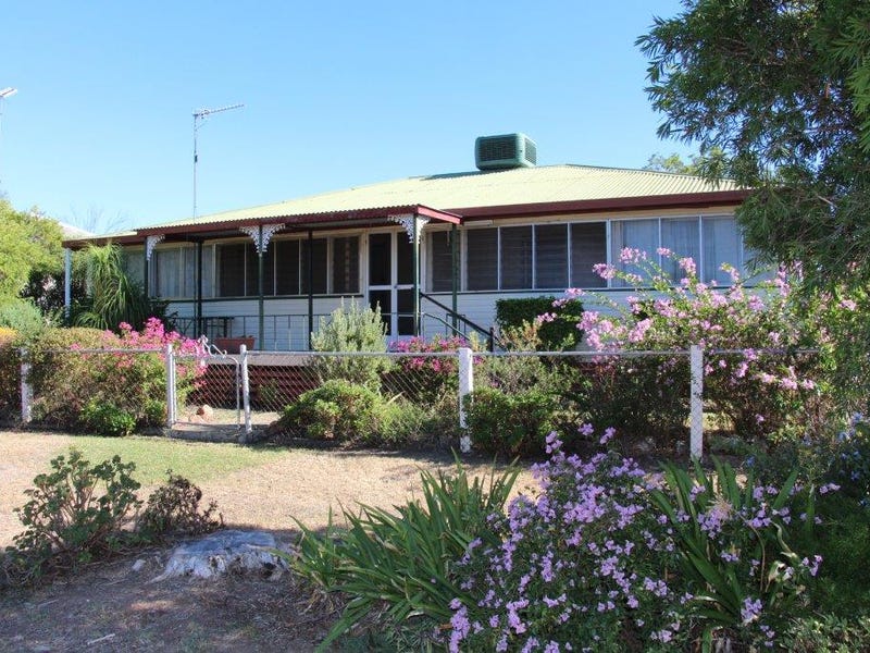 7 Bengalla Street, Yelarbon, QLD 4388