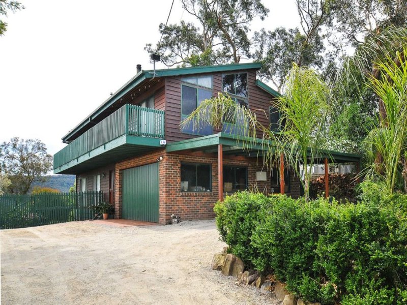 37 Hughes Street, Upwey, VIC 3158